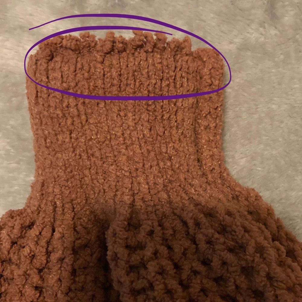 Love Ellie Audrey Chenille Knit‎ Sweater with Puff Sleeves and Large Buttons - Picture 9 of 9